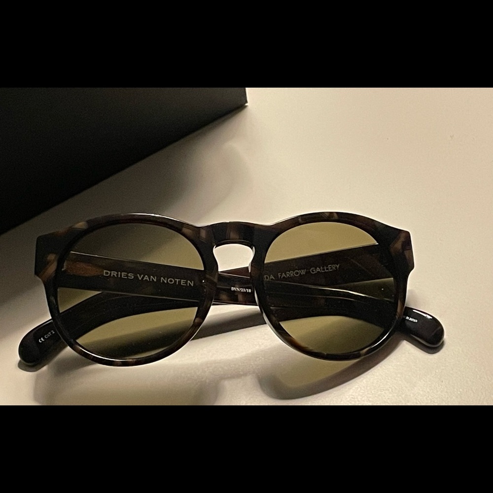 Dries Van Noten L Farrow Tortoise Sunglasses DVN23C18SUN